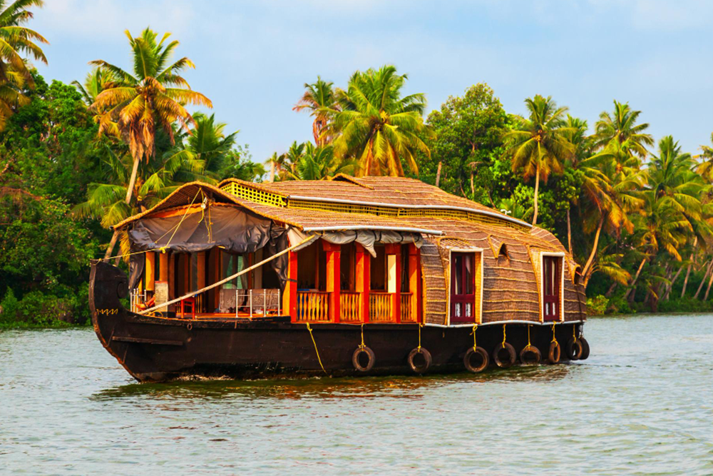 best deals for honeymoon houseboat in kerala